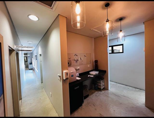 472M² OFFICE FOR SALE IN NELSPRUIT EXT 2
